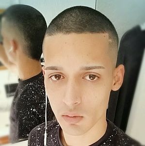 Meet your Posher, Raymond